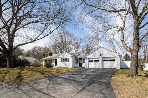 35 Shenandoah Rd, Warwick, RI 02886 photo 2