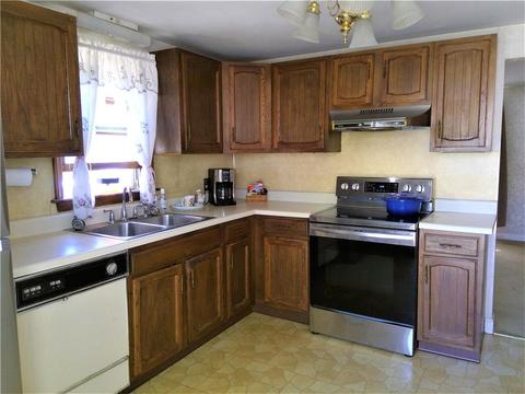 58 Arrow Ave, Warwick, RI 02886 photo 3
