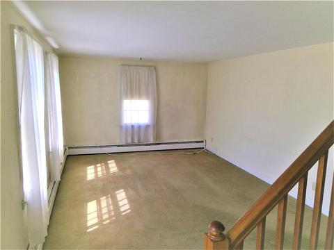 58 Arrow Ave, Warwick, RI 02886 photo 5