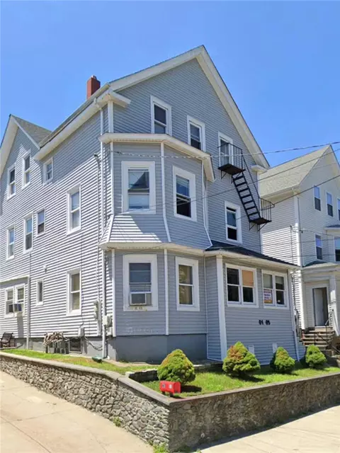 61 Bancroft St, Providence, RI 02909