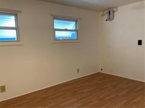16 Woodridge Dr, Mapleville, RI 02839 photo 8
