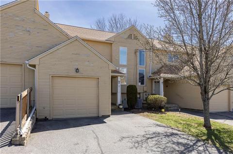 75 Valley Green Ct #B, North Providence, RI 02904