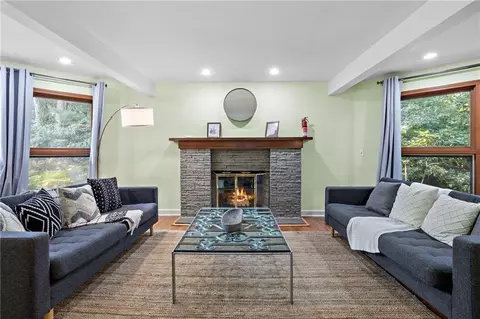 25 Coachman Pike, Ledyard, CT 06339 photo 9
