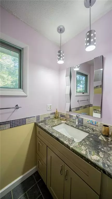 25 Coachman Pike, Ledyard, CT 06339 photo 16