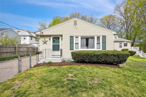 74 Henry St, Woonsocket, RI 02895 photo 1