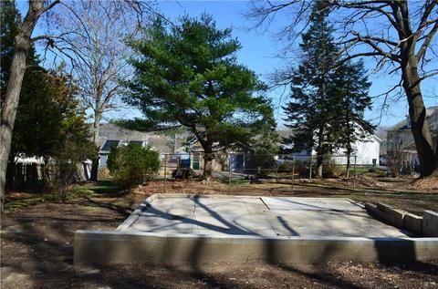 219 Joffre Ave, Woonsocket, RI 02895 photo 39