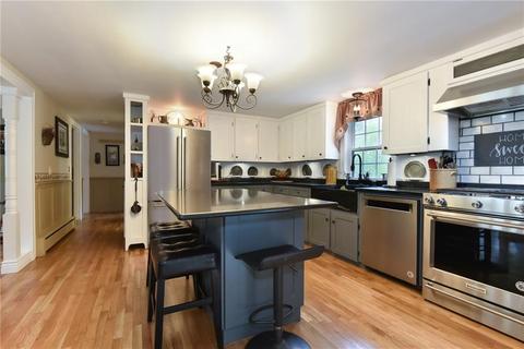 590 Central St, Mapleville, RI 02839 photo 6