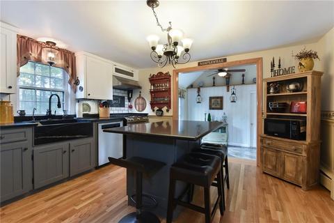 590 Central St, Mapleville, RI 02839 photo 8