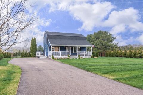 3 Blue Sky Dr, Westerly, RI 02891 photo 2