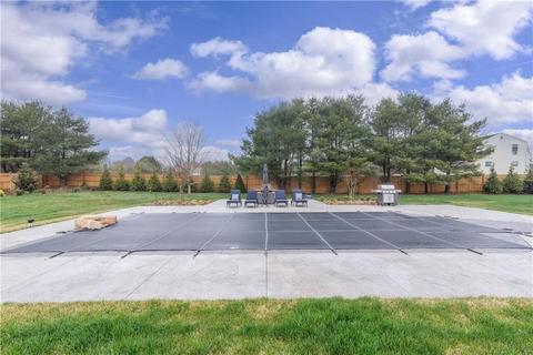 3 Blue Sky Dr, Westerly, RI 02891 photo 9