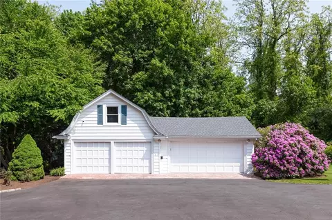 79 Ridge Rd, Bristol, RI 02809 photo 9