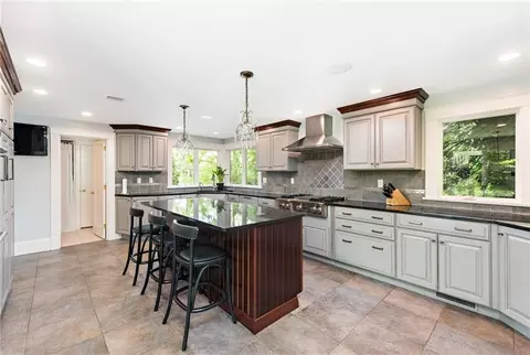 79 Ridge Rd, Bristol, RI 02809 photo 14