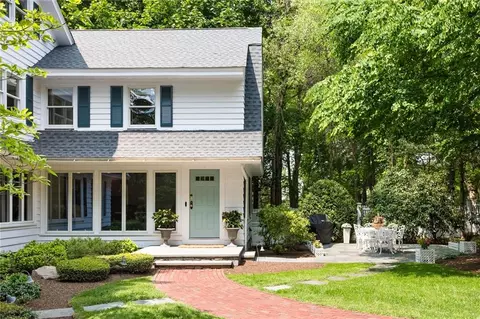 79 Ridge Rd, Bristol, RI 02809 photo 6