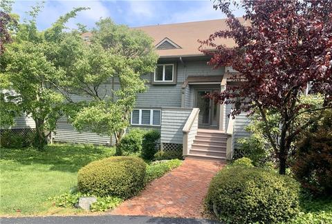157 Harrison Ave #26, Newport, RI 02840
