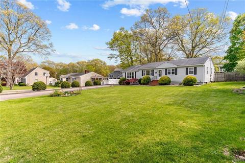 53 Boiling Spring Ave, Westerly, RI 02891 photo 1