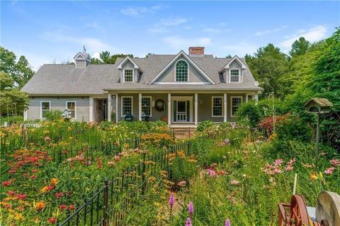 14 Gordon Way, Hopkinton, RI 02833