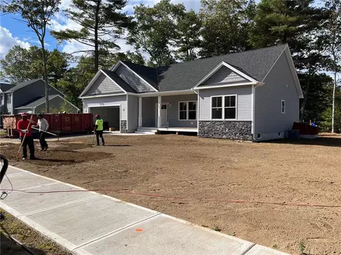256 E Shore Dr, Coventry, RI 02816 photo 2