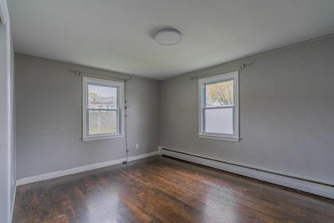 512 Killingly St, Providence, RI 02909 photo 7