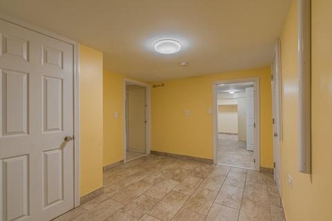512 Killingly St, Providence, RI 02909 photo 18