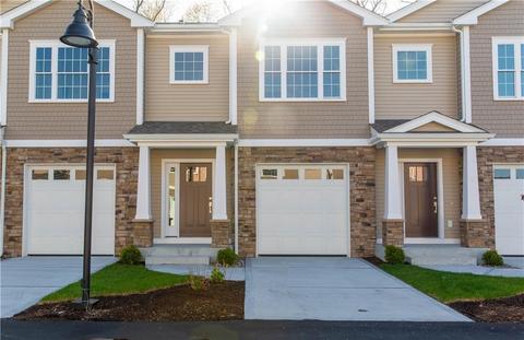 25 Franklin Rd #4, East Greenwich, RI 02818