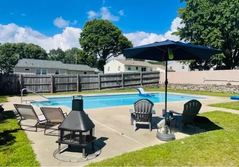 136 Marshall Rd, Woonsocket, RI 02895 photo 16