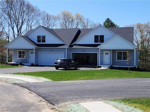 19 Blue Heron Dr #10, Westerly, RI 02891