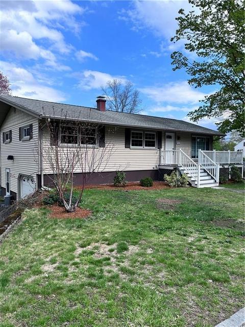 43 Heather Dr, Woonsocket, RI 02895 photo 3