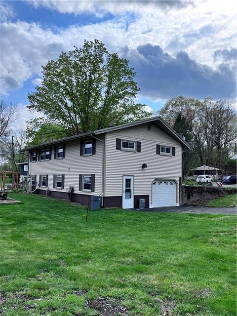 43 Heather Dr, Woonsocket, RI 02895 photo 4