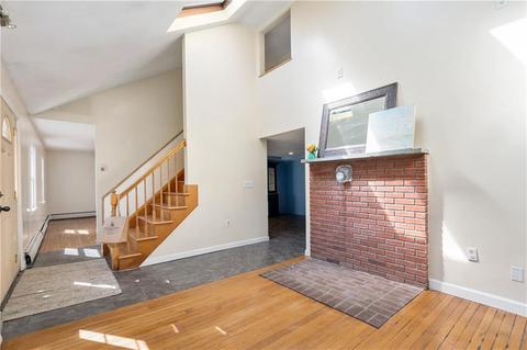 822 Meridian St, Fall River, MA 02720 photo 10