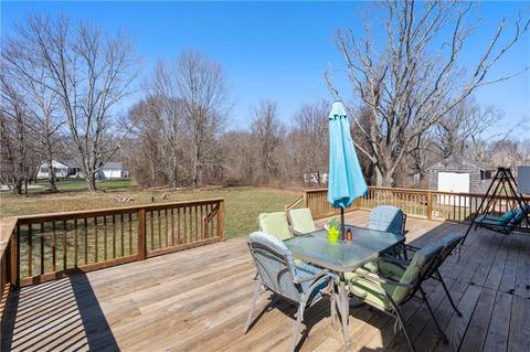 822 Meridian St, Fall River, MA 02720 photo 4