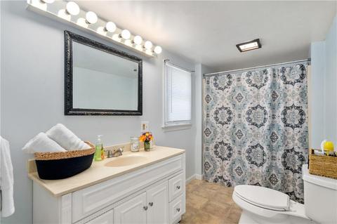 822 Meridian St, Fall River, MA 02720 photo 12