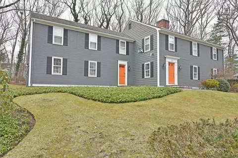 50 Bow St, East Greenwich, RI 02818