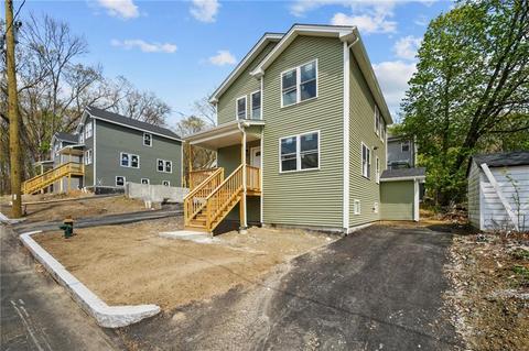 11 Walsh St, Providence, RI 02909