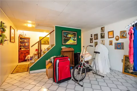 151 Toll Gate Rd, Warwick, RI 02886 photo 28