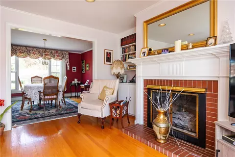 151 Toll Gate Rd, Warwick, RI 02886 photo 9