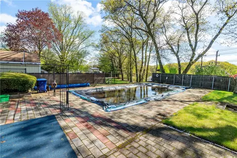 151 Toll Gate Rd, Warwick, RI 02886 photo 36