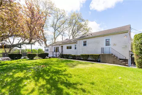 151 Toll Gate Rd, Warwick, RI 02886 photo 39