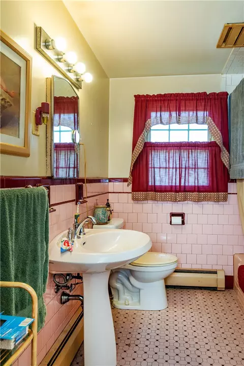 151 Toll Gate Rd, Warwick, RI 02886 photo 47