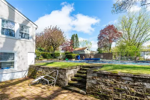 151 Toll Gate Rd, Warwick, RI 02886 photo 35