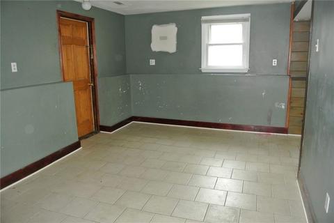 573 Main Ave, Warwick, RI 02886 photo 35
