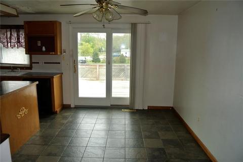 573 Main Ave, Warwick, RI 02886 photo 24