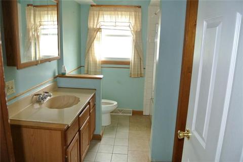 573 Main Ave, Warwick, RI 02886 photo 25