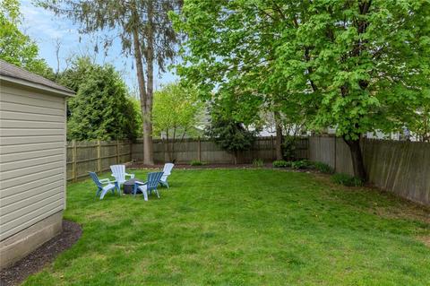 65 Euston Ave, Cranston, RI 02910 photo 3