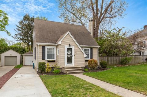 65 Euston Ave, Cranston, RI 02910 photo 2