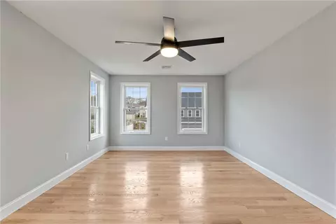 515 Louise St, Woonsocket, RI 02895 photo 17