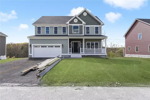 515 Louise St, Woonsocket, RI 02895