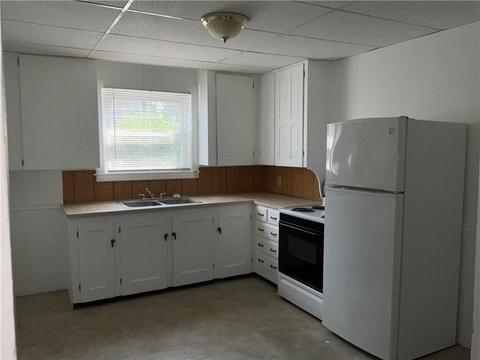 124 Blade St, Warwick, RI 02886 photo 4