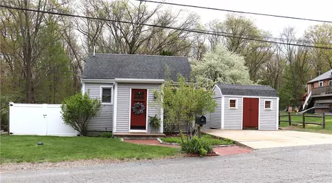 25 Hillview St, Woonsocket, RI 02895 photo 1