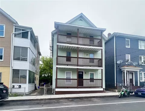 111 Sylvian St, Central Falls, RI 02863