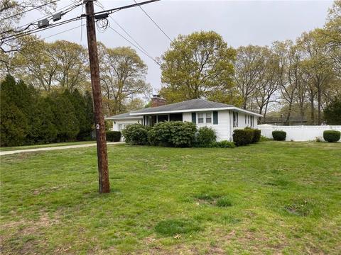 150 Spring Grove Ave, Warwick, RI 02889 photo 2